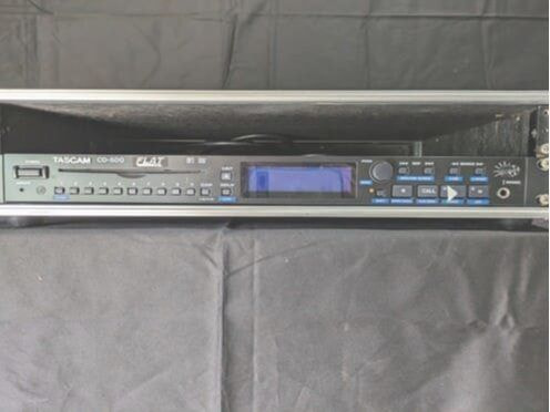 CDプレーヤー TASCAM CD-500